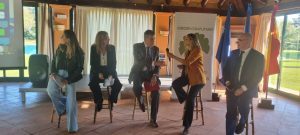 Mesa Redonda “Stop Bullying”: Rotary Club Sevilla Internacional abre espacio a la prevención del acoso escolar