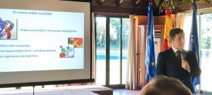 Geopolítica, solidaridad y ayuda humanitaria en el RC Sevilla Internacional