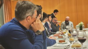 Ponencia de Roger Domingo sobre el mercado editorial en el club Rotary Sevilla International