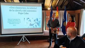 ‘Two closures’ speech by the gallery owner Pepe Cobo and the Consul General of Peru in Seville Rosario Botton at the Rotary Sevilla International Club