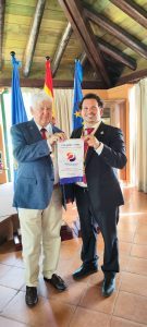 El Rotary Club Sevilla International pasa a ser el club más numeroso de Sevilla y recibe al gobernador del distrito José Ibáñez