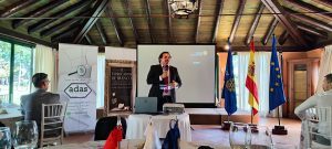 The Rotary Club Sevilla International hosts the presentation of the book The Franco Forger and forms a twinning relationship with the Rotary Club of Karlsruhe from Germany