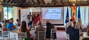 The Rotary Club Sevilla International hosts the presentation of the book The Franco Forger and forms a twinning relationship with the Rotary Club of Karlsruhe from Germany