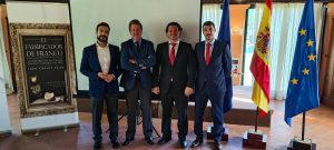 The Rotary Club Sevilla International hosts the presentation of the book The Franco Forger and forms a twinning relationship with the Rotary Club of Karlsruhe from Germany