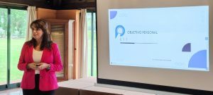 El arqueólogo Alejandro Jiménez expone los nuevos descubrimientos de Itálica en el Rotary Club Sevilla International con la visita de rotarios del club de Leverkusen
