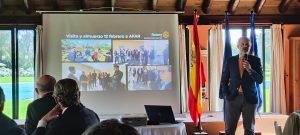 Ponencias en el Rotary Sevilla International de Rocío de los Reyes Machuca presidenta de CEDDD Andalucía y Sebastián Morales sobre ciberseguridad