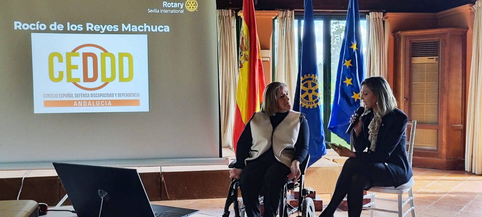 Ponencias en el Rotary Sevilla International de Rocío de los Reyes Machuca presidenta de CEDDD Andalucía y Sebastián Morales sobre ciberseguridad