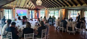 El profesor de la Universidad de Sevilla Joaquín Peña y la empresaria Sara Soriano hablan de Inteligencia Artificial y Transformación Digital en la reunión del Rotary Club Sevilla International