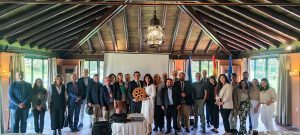 El profesor de la Universidad de Sevilla Joaquín Peña y la empresaria Sara Soriano hablan de Inteligencia Artificial y Transformación Digital en la reunión del Rotary Club Sevilla International