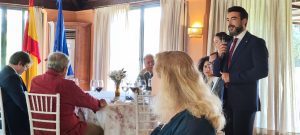 Presentations by Juan José Figueroa, Founder of the Charity Organization Llamarada de Fuego, Lawyer Manuel Marín, and Visit from the Governor’s Delegate Carmen Ortega at Rotary Club Sevilla International