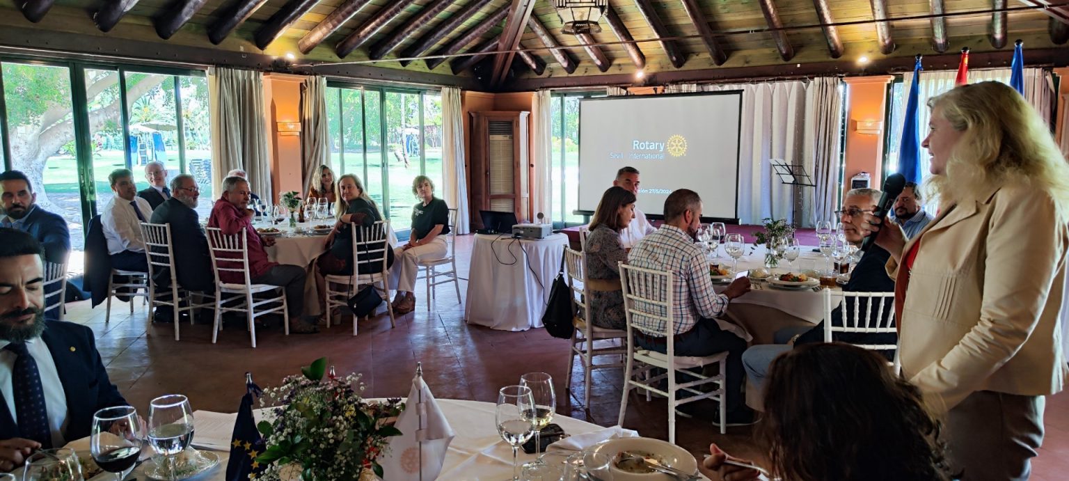 Antonio Guerrero Presents His Foundation at the Rotary Club Sevilla International