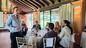 Visit of Victor Javier Elena, District Governor of District 2203, to the Rotary Sevilla International Club and presentation by Antonio Castaño on the Luis Séiquer Social Dentistry Foundation