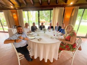El Rotary Club Sevilla International pasa a ser el club más numeroso de Sevilla y recibe al gobernador del distrito José Ibáñez