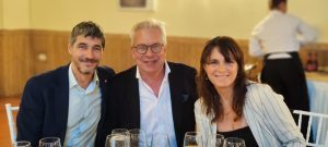 El Rotary Club Sevilla International asiste al almuerzo solidario de AFAR para personas sin hogar
