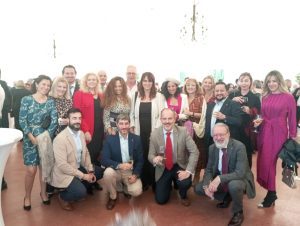 El Rotary Club Sevilla International asiste al almuerzo solidario de AFAR para personas sin hogar