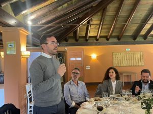 Teodoro García Egea and Antonio Barba Discuss Cryptoeconomics and Digital Law at the Recent Rotary Club Sevilla International Meeting