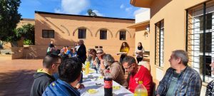 El Rotary Club Sevilla International visita el centro en Alcalá de Guadaíra de la Asociación AFAR