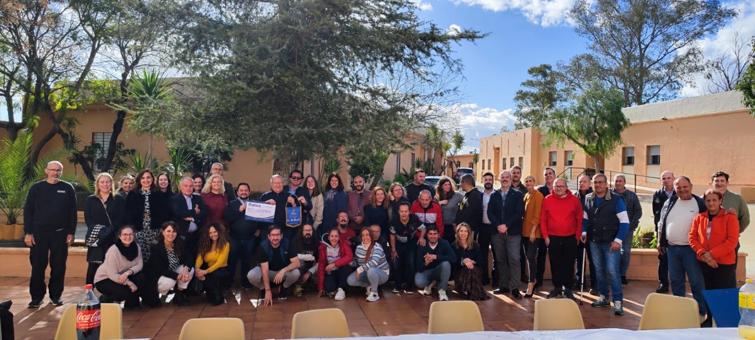 The Rotary Club Sevilla International visits the AFAR Association center in Alcalá de Guadaíra that helps homeless people