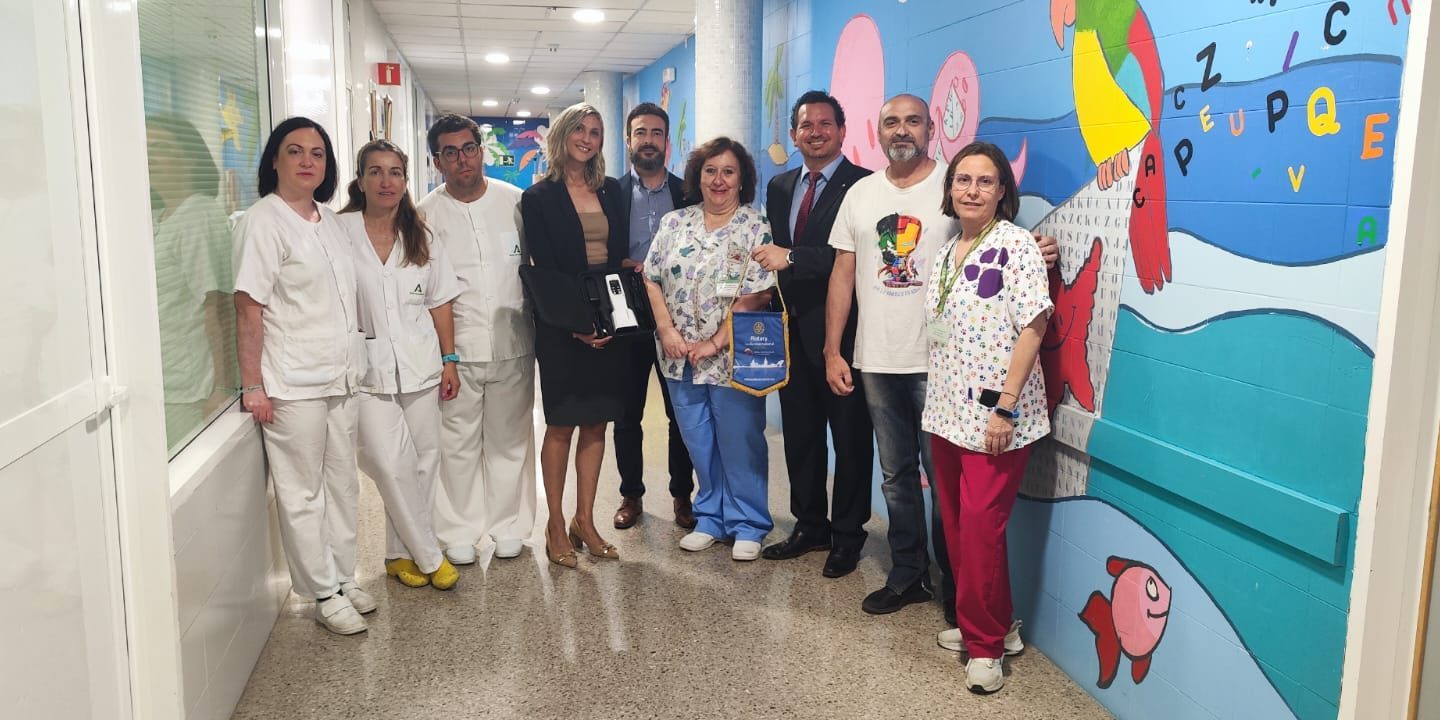 Donation to the Juan Ramón Jiménez Hospital in Huelva of a Vein Detection Device of Rotary Club Sevilla International